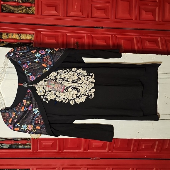 NWT Ay Guey Adventuress Black Hooded Long Sleeve Floral Graphic Bling Blouse M - Picture 1 of 7